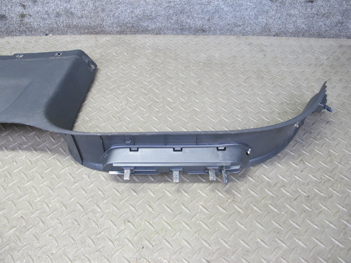 11-18 Porsche Cayenne 958 Right Left Side B Pillar Lower Trim Cover Panel Set