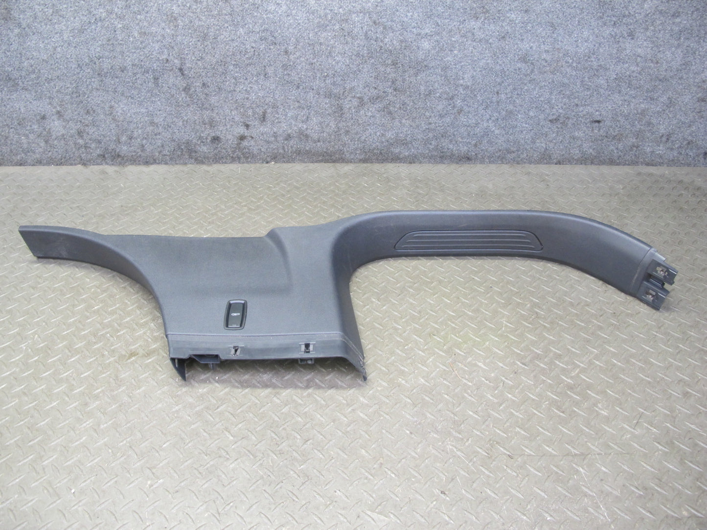 11-18 Porsche Cayenne 958 Right Left Side B Pillar Lower Trim Cover Panel Set