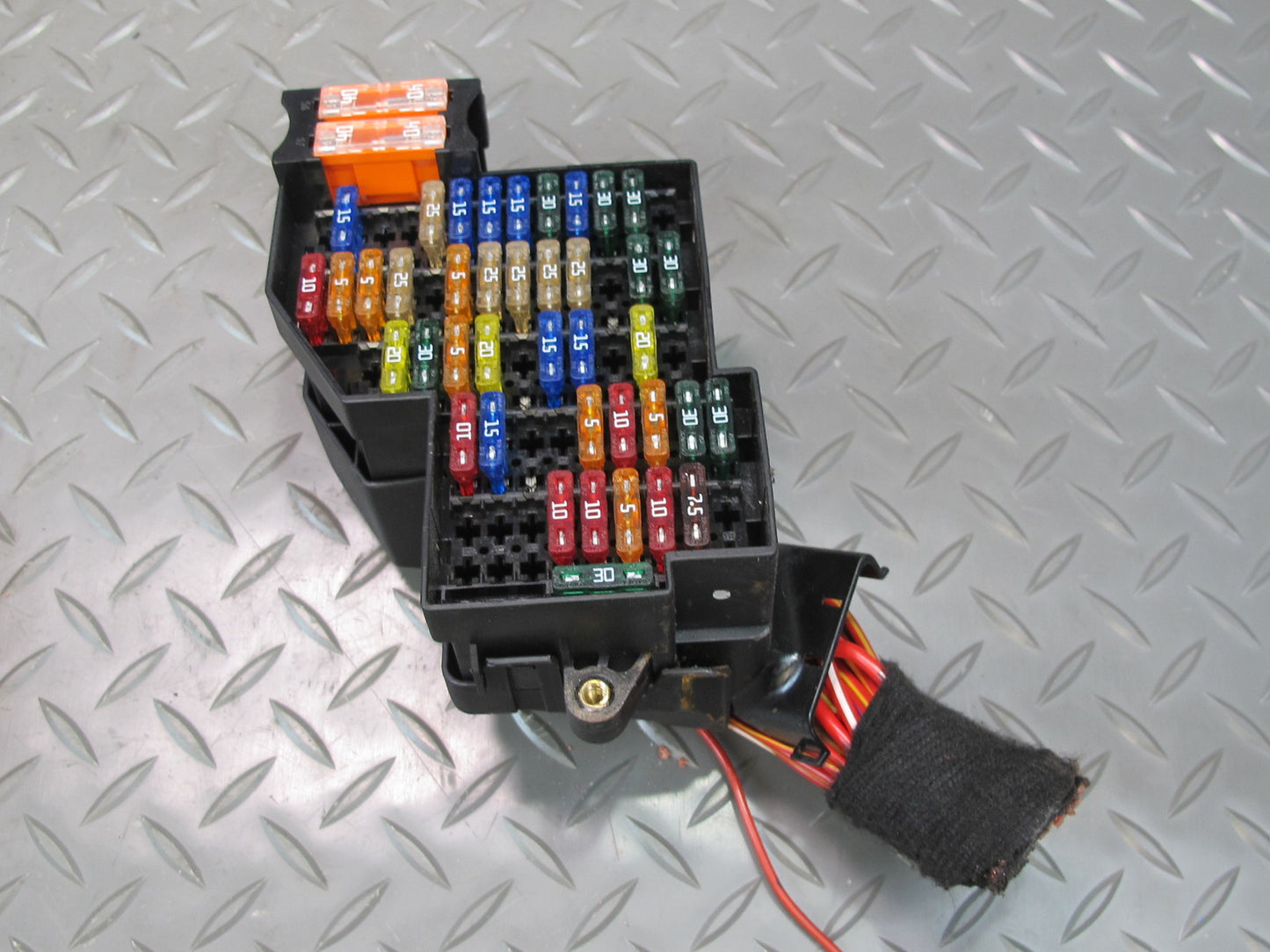 2011-2018 Porsche Cayenne 958 Right Side Dash Fuse Relay Junction Box Module