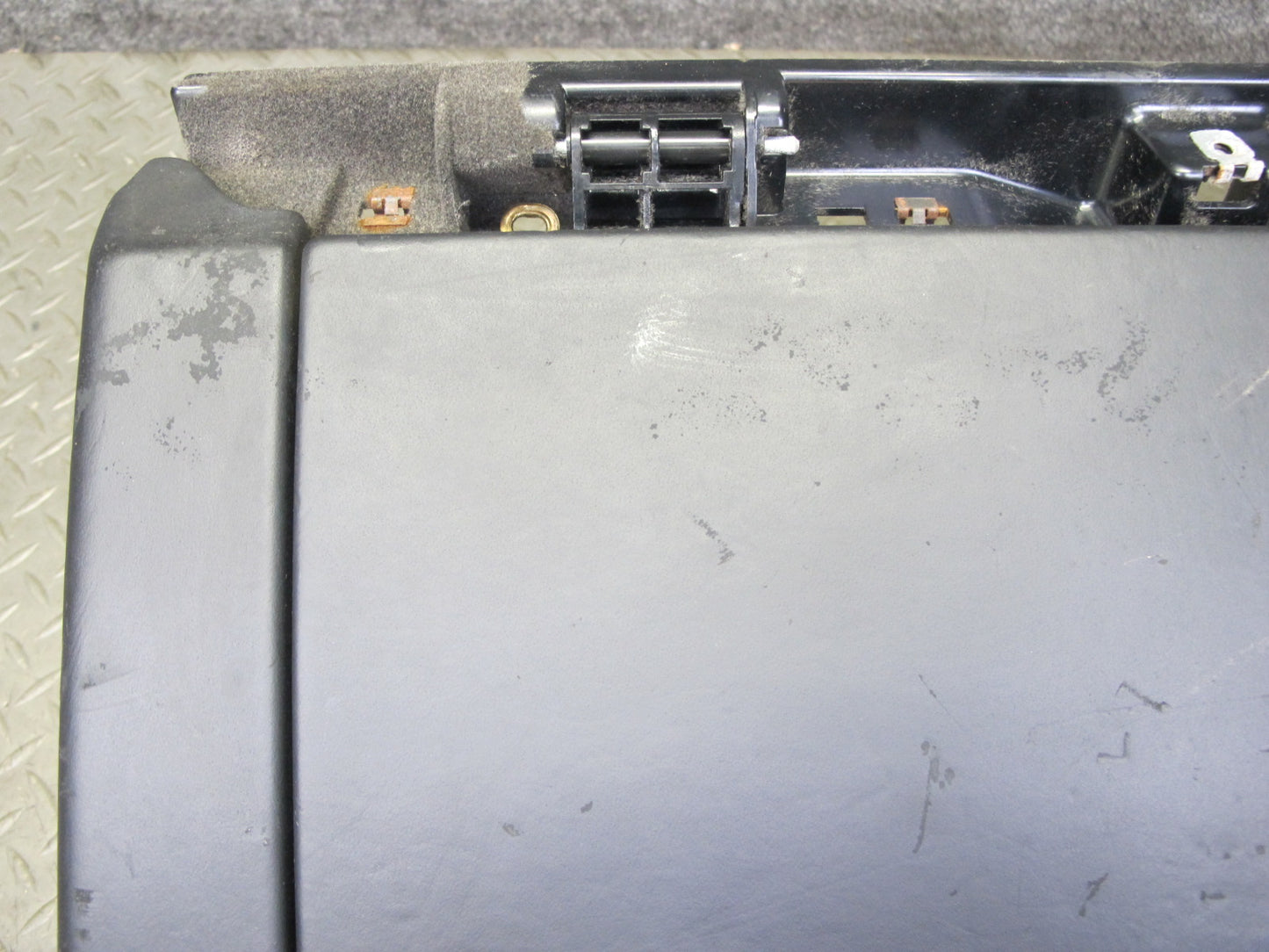 2011-2018 Porsche Cayenne 958 Front Right Dash Glove Box Compartment Storage