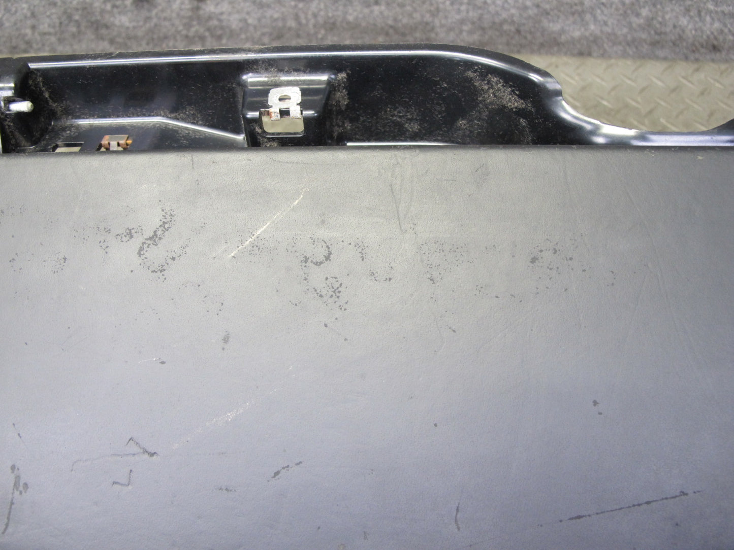 2011-2018 Porsche Cayenne 958 Front Right Dash Glove Box Compartment Storage