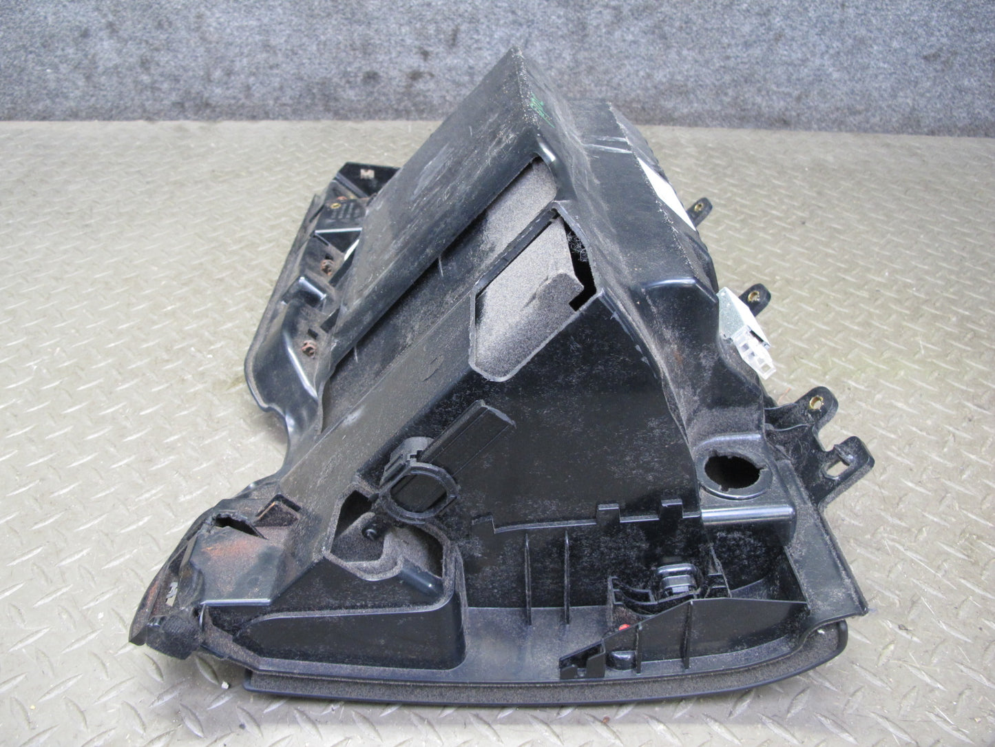 2011-2018 Porsche Cayenne 958 Front Right Dash Glove Box Compartment Storage