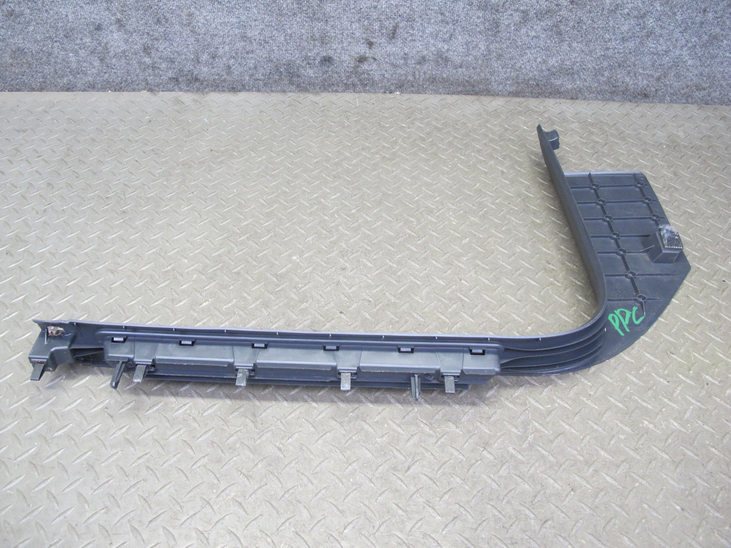 2011-2018 Porsche Cayenne 958 Front Left & Right Sill Scuff Plate Kick Panel Set