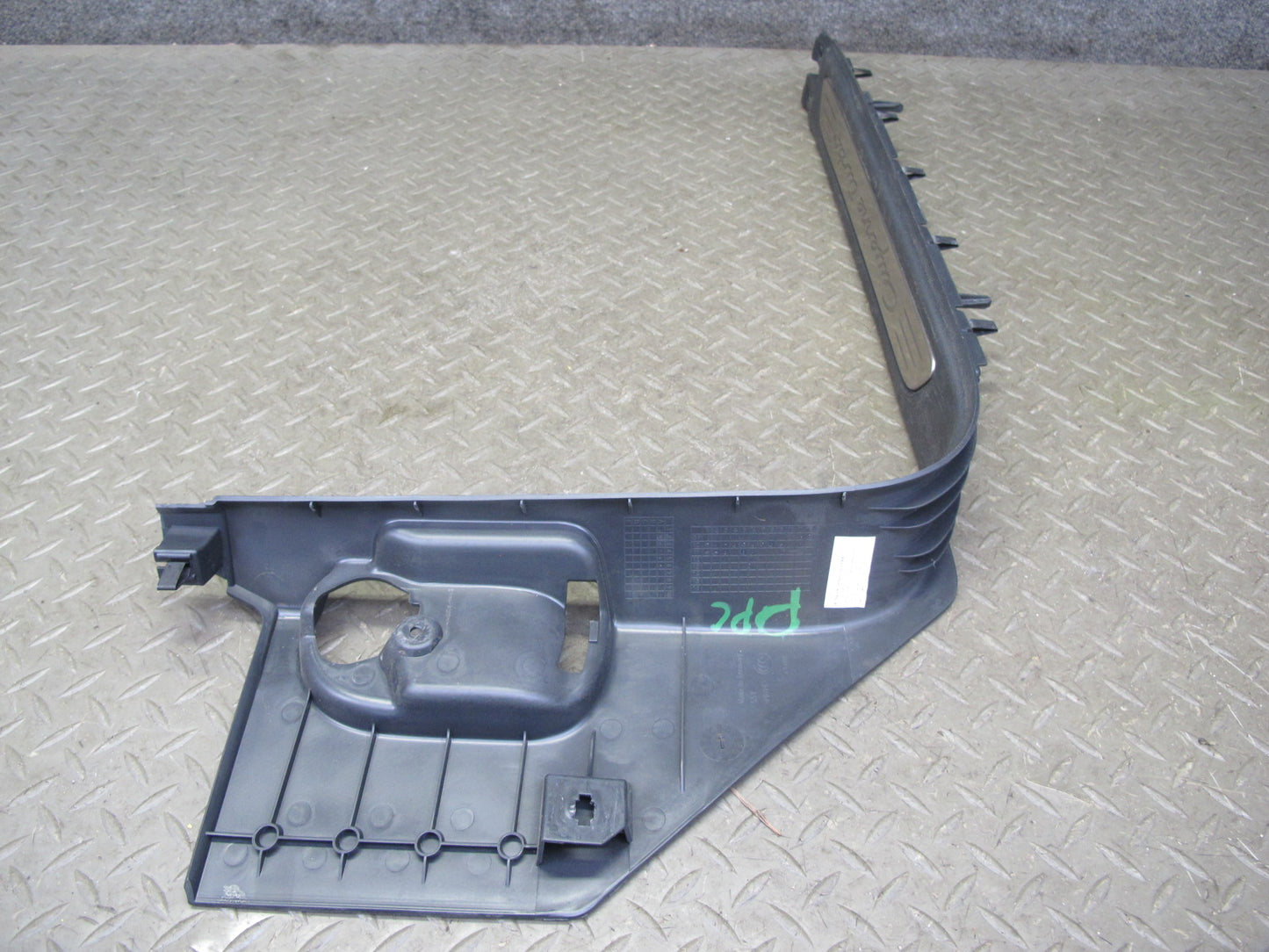 2011-2018 Porsche Cayenne 958 Front Left & Right Sill Scuff Plate Kick Panel Set