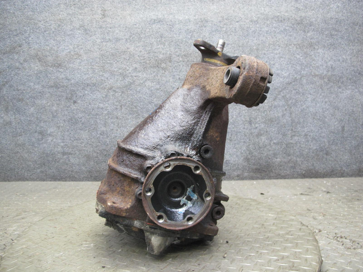 92-97 Lexus UZZ30L SC400 Rear Axle Differential Carrier 3.92 Ratio OEM