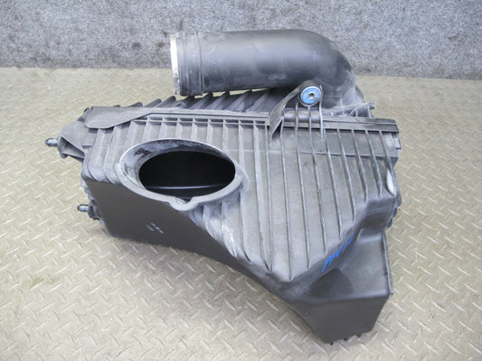 11-14 Porsche Cayenne 958 4.8L Turbo Front Left Air Intake Cleaner Filter Box