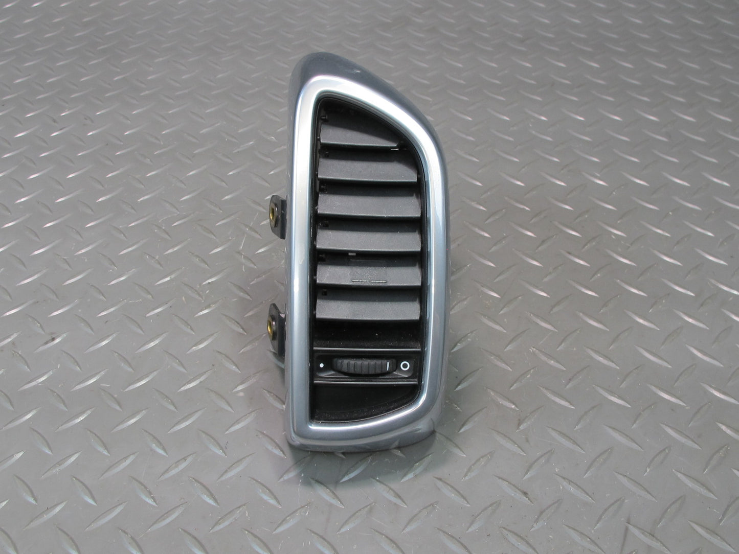 2011-2018 Porsche Cayenne 958 Front Left Side Dash A/C Air Vent Heater Grille