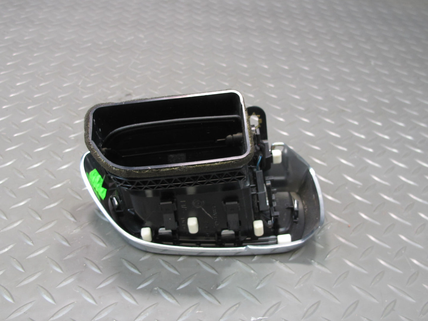 2011-2018 Porsche Cayenne 958 Front Left Side Dash A/C Air Vent Heater Grille