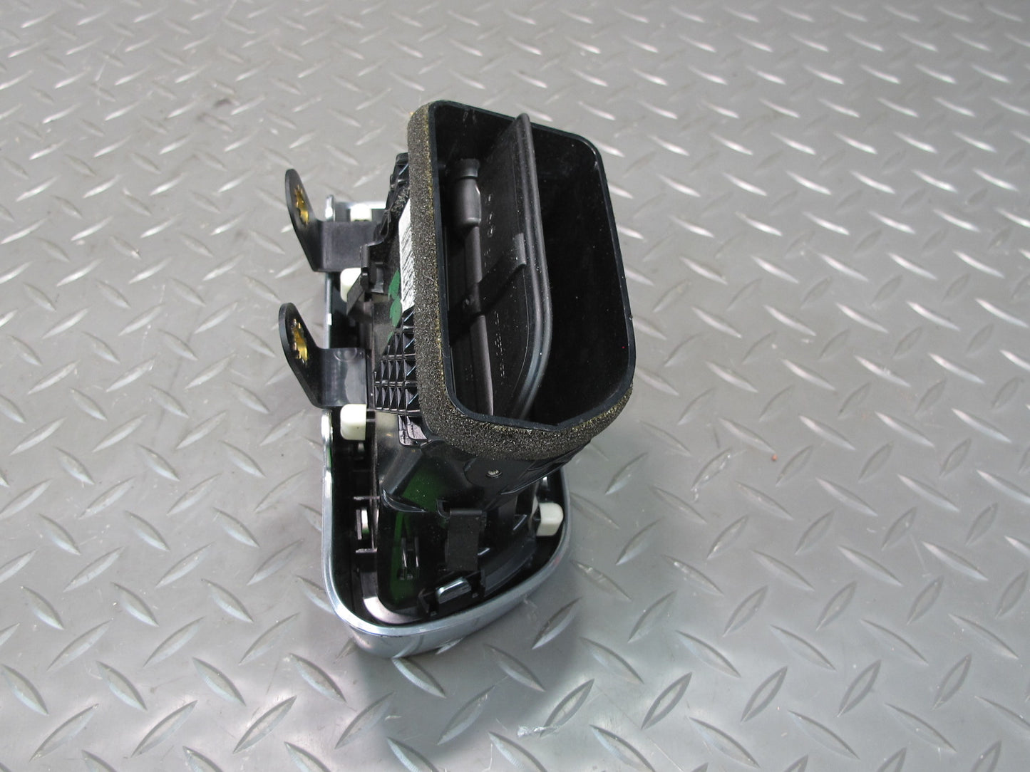 2011-2018 Porsche Cayenne 958 Front Left Side Dash A/C Air Vent Heater Grille