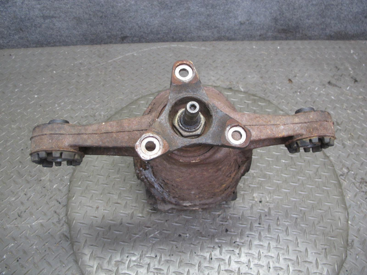 04-06 Lexus UCF30L LS430 Rear Differential Carrier 3.769 Ratio 82k Miles OEM