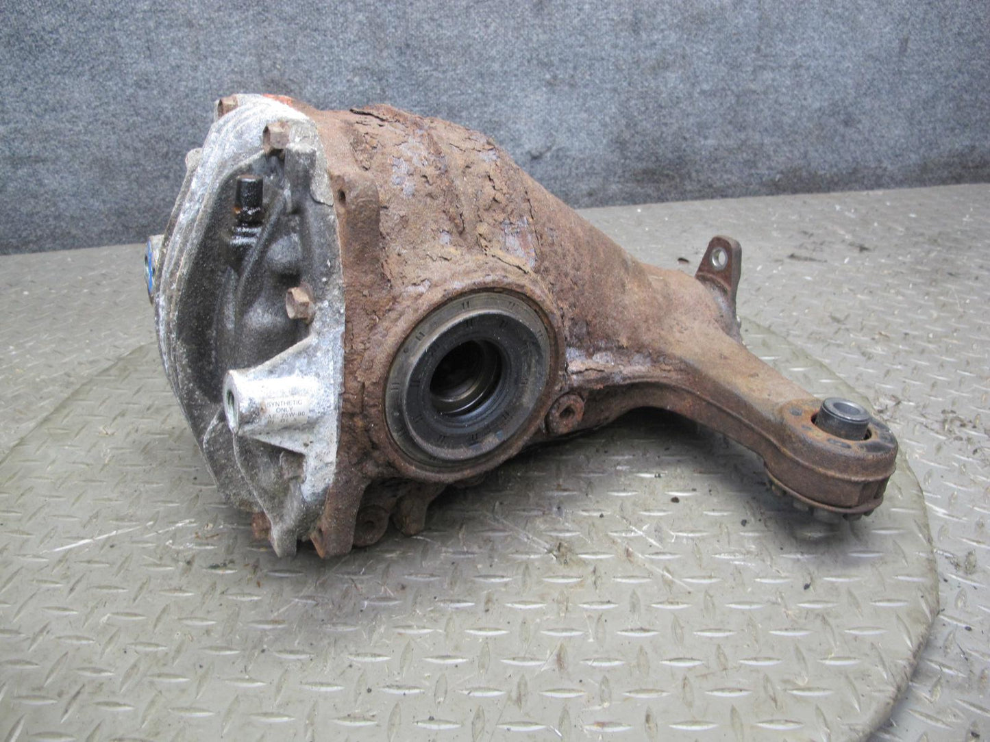 04-06 Lexus UCF30L LS430 Rear Differential Carrier 3.769 Ratio 82k Miles OEM