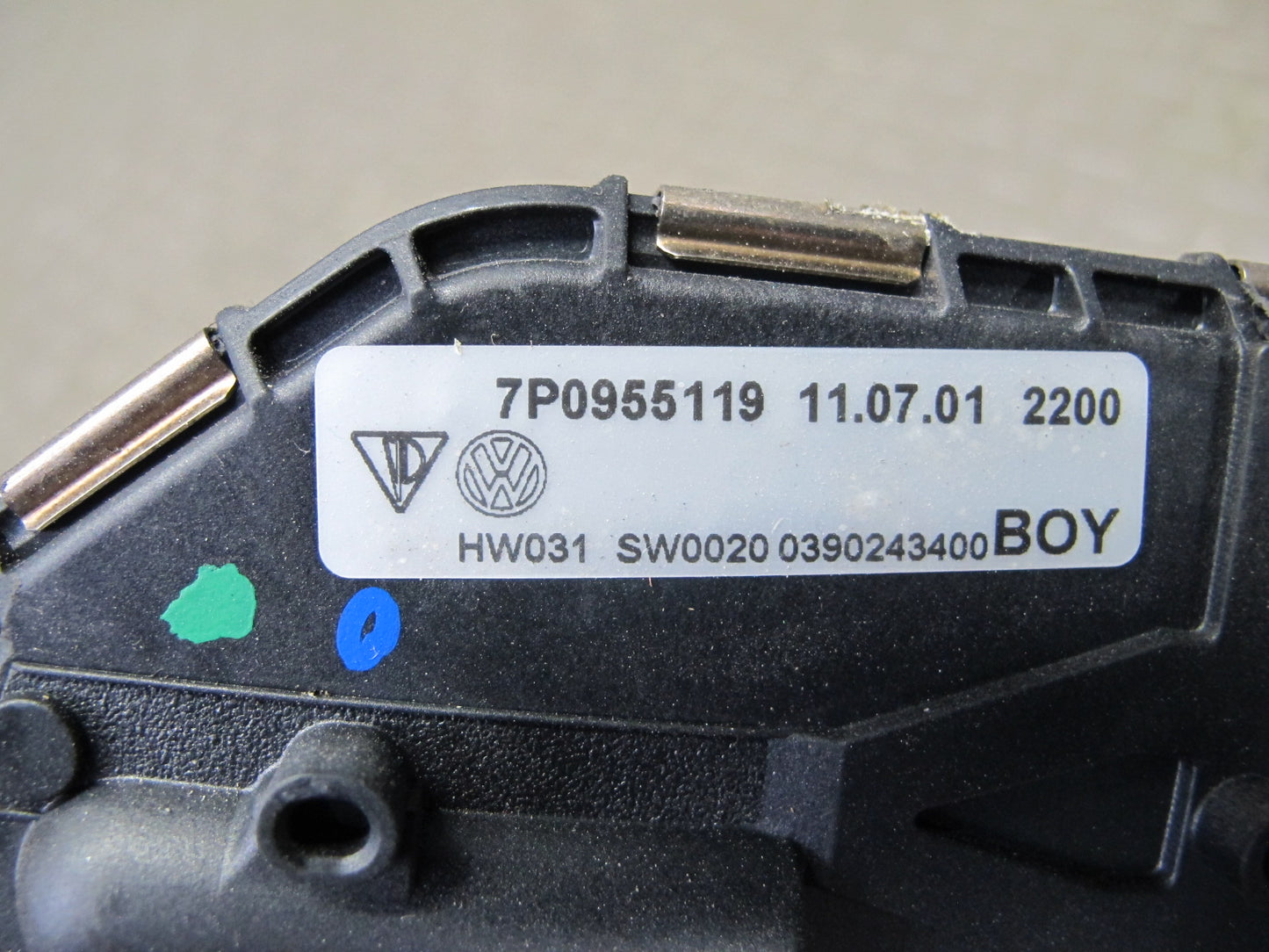 2011-2018 Porsche Cayenne 958 Windshield Wiper Transmission Linkage W/ Motor