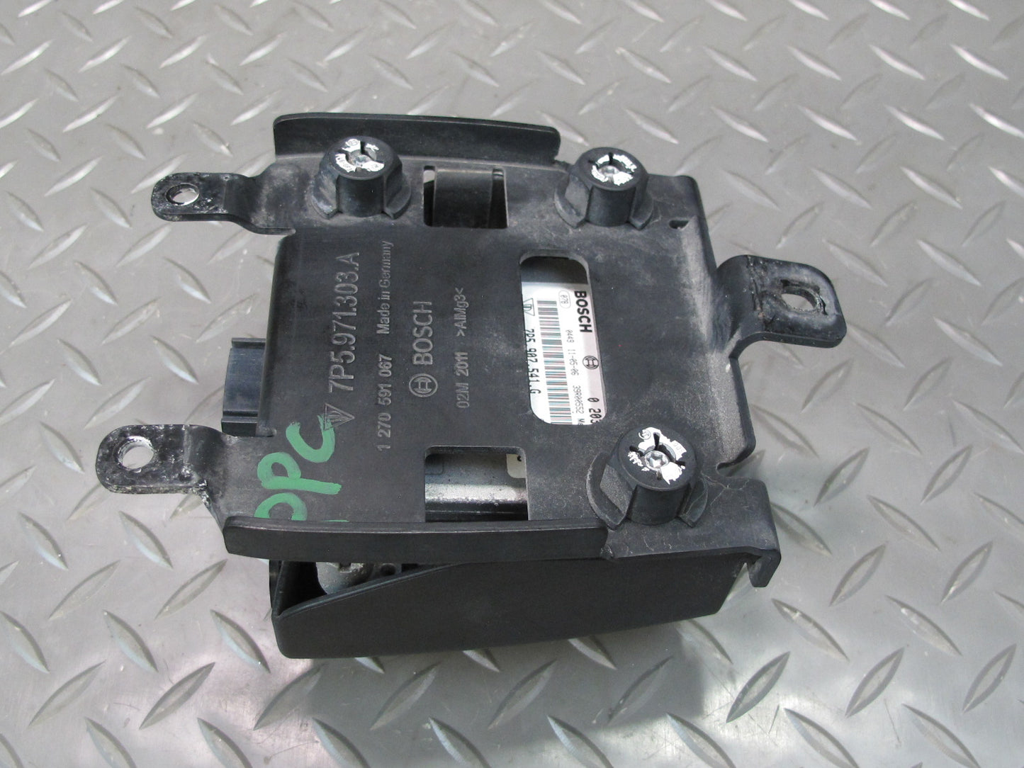 2011-2014 Porsche Cayenne 958 Front Bumper Radar Distance Cruise Control Module