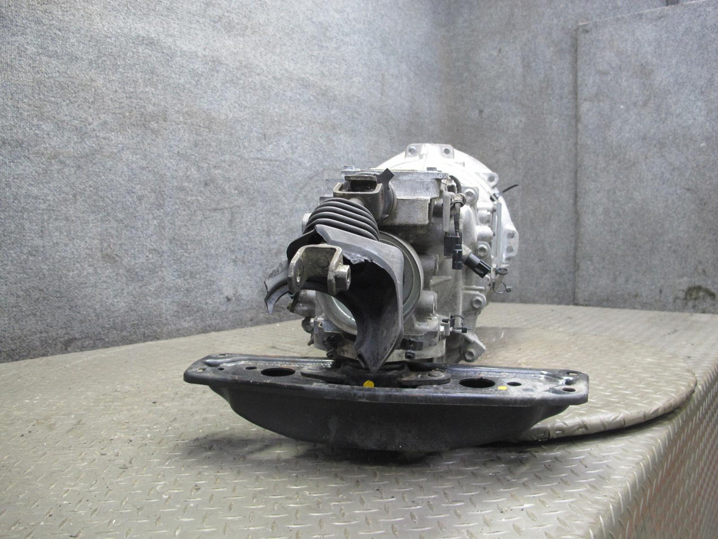 09-20 Nissan Z34 370Z FS6R31A 19" Sport M/T Manual Transmission 98K Miles OEM