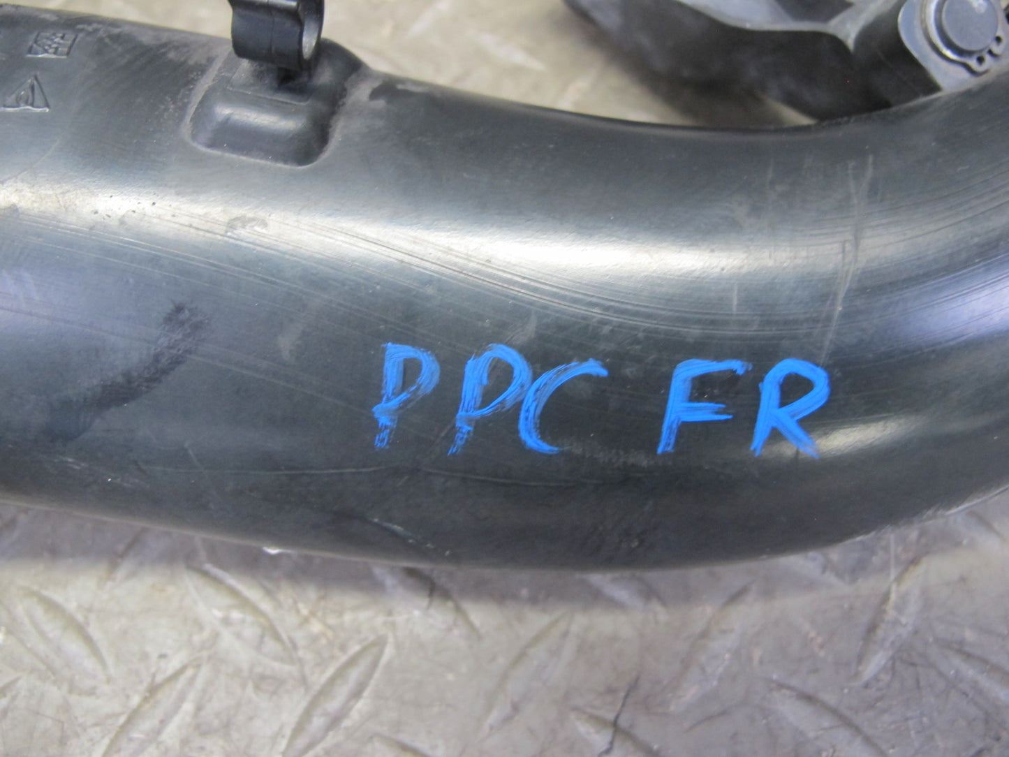 2011-2018 Porsche Cayenne 958 4.8L Turbo Right Side Intercooler Hose Pipe Line