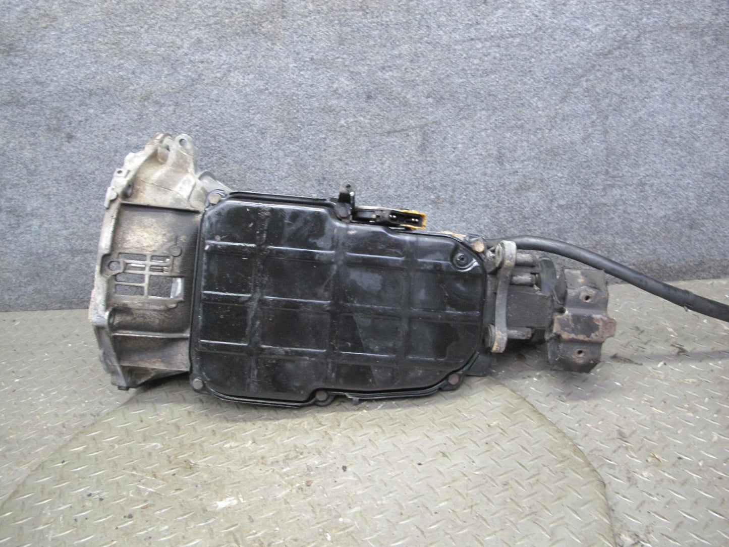 1995 Mercedes W124 E300D Diesel 3.0L RWD 722.435 A/T Automatic Transmission OEM