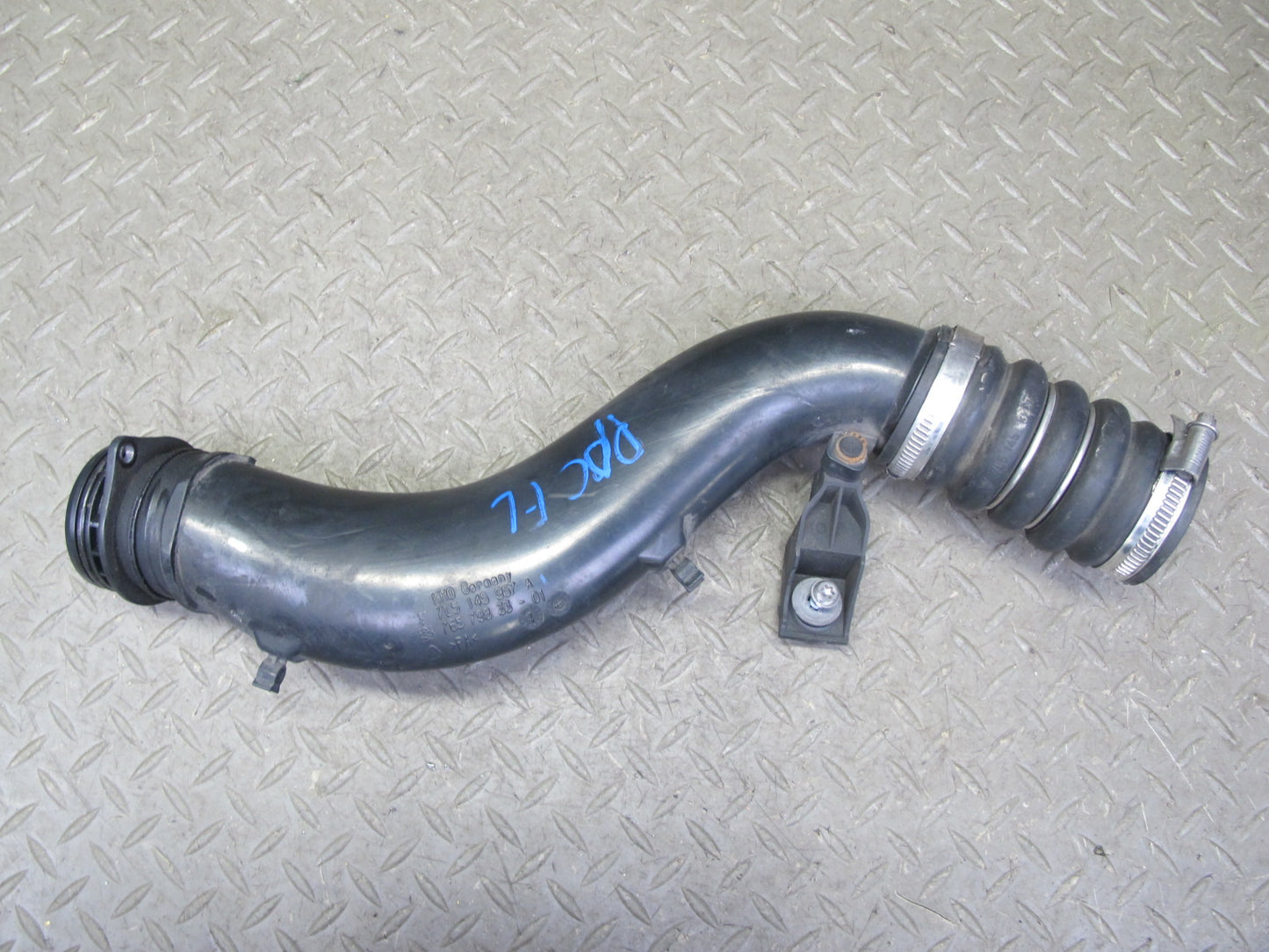 2011-2018 Porsche Cayenne 958 4.8L Turbo Left Side Intercooler Hose Pipe Line