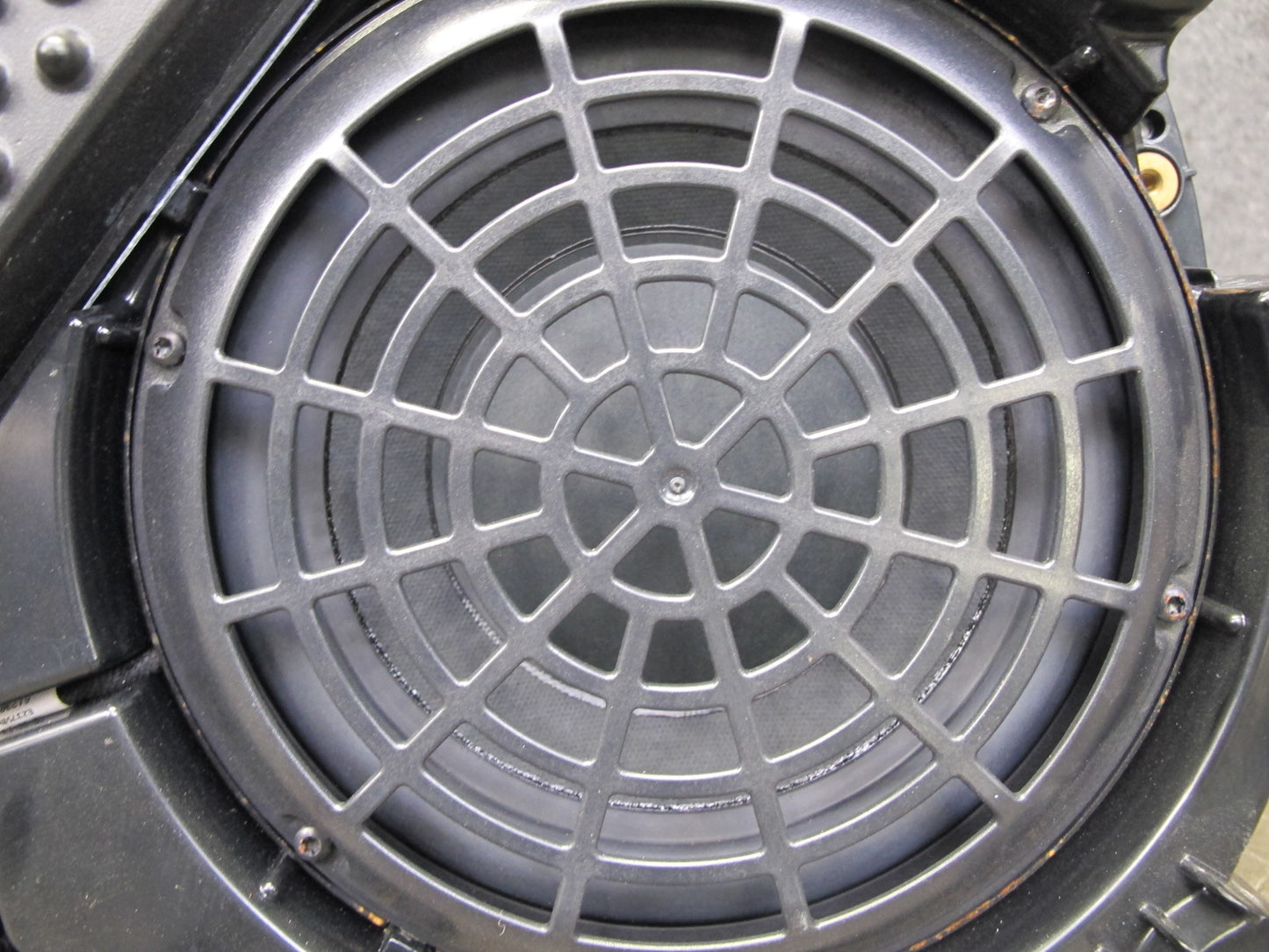 2011-2018 Porsche Cayenne 958 Bose Rear Subwoofer Speaker Box Assembly