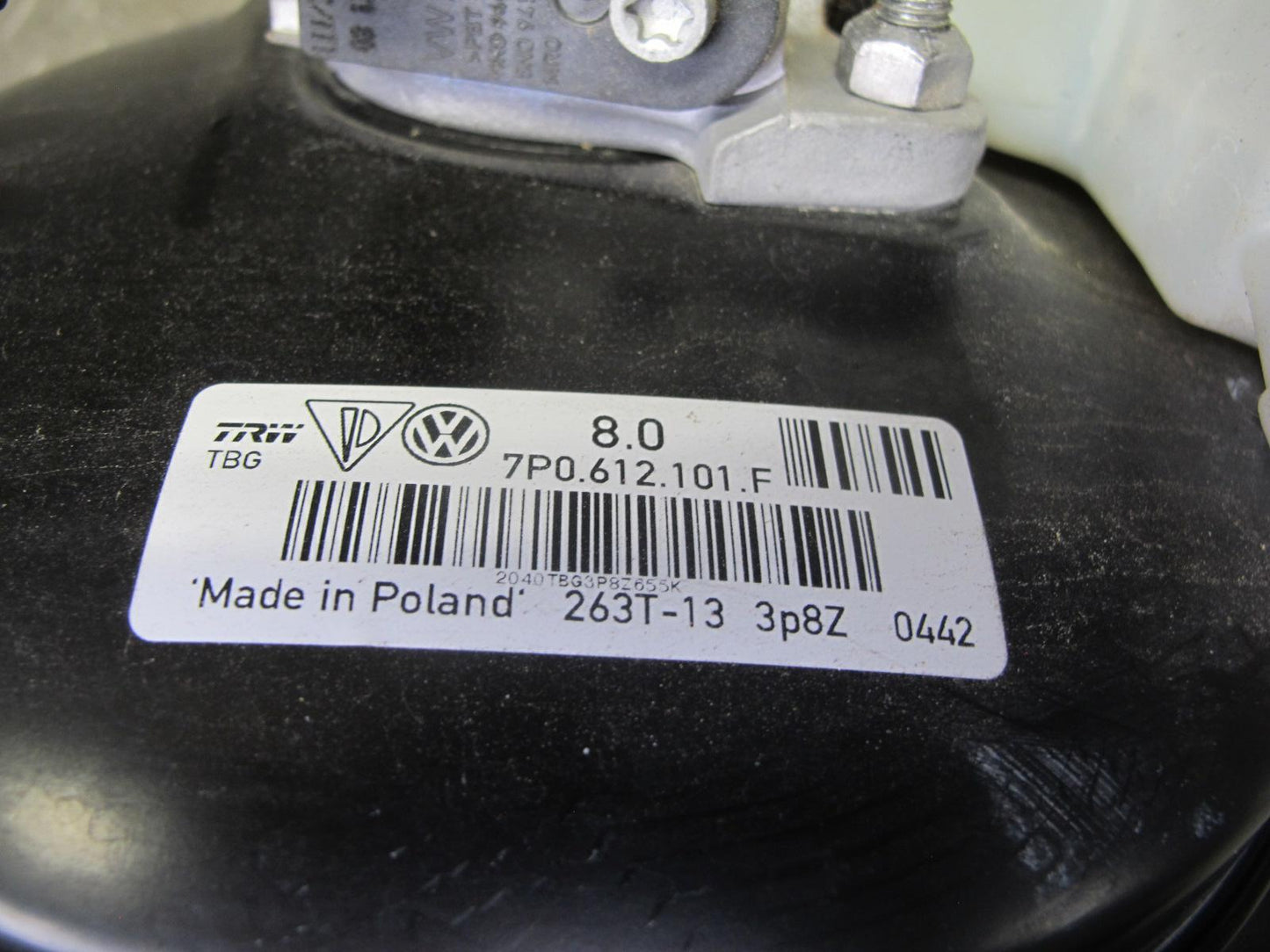 2011-2014 Porsche Cayenne S 958 Brake Booster W/ Master Cylinder & Reservoir