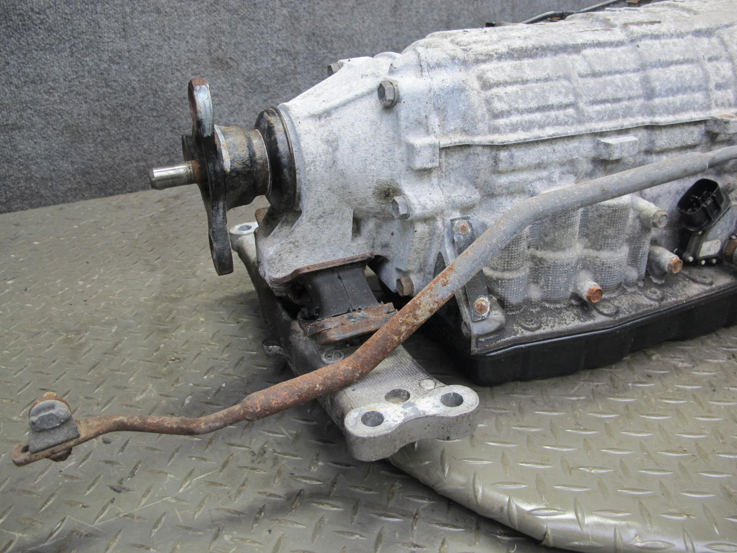 04-06 Lexus UCF30L LS430 RWD A761E A/T Automatic Transmission 82k Miles OEM