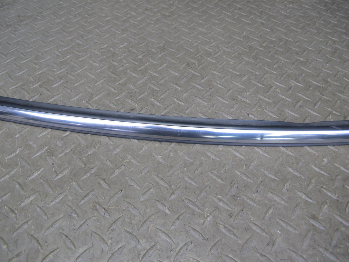 11-16 Mini Cooper R60 Countryman Rear Trunk Center Chrome Trim Molding OEM