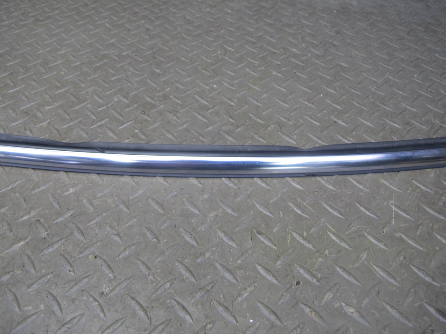 11-16 Mini Cooper R60 Countryman Rear Trunk Center Chrome Trim Molding OEM