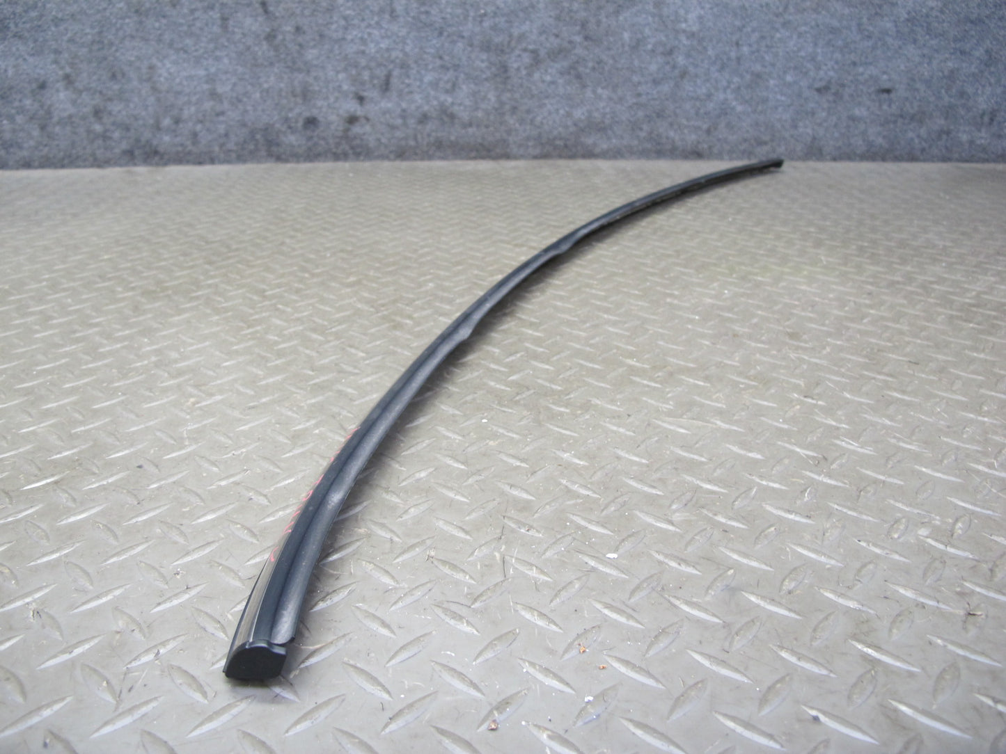 11-16 Mini Cooper R60 Countryman Rear Trunk Center Chrome Trim Molding OEM