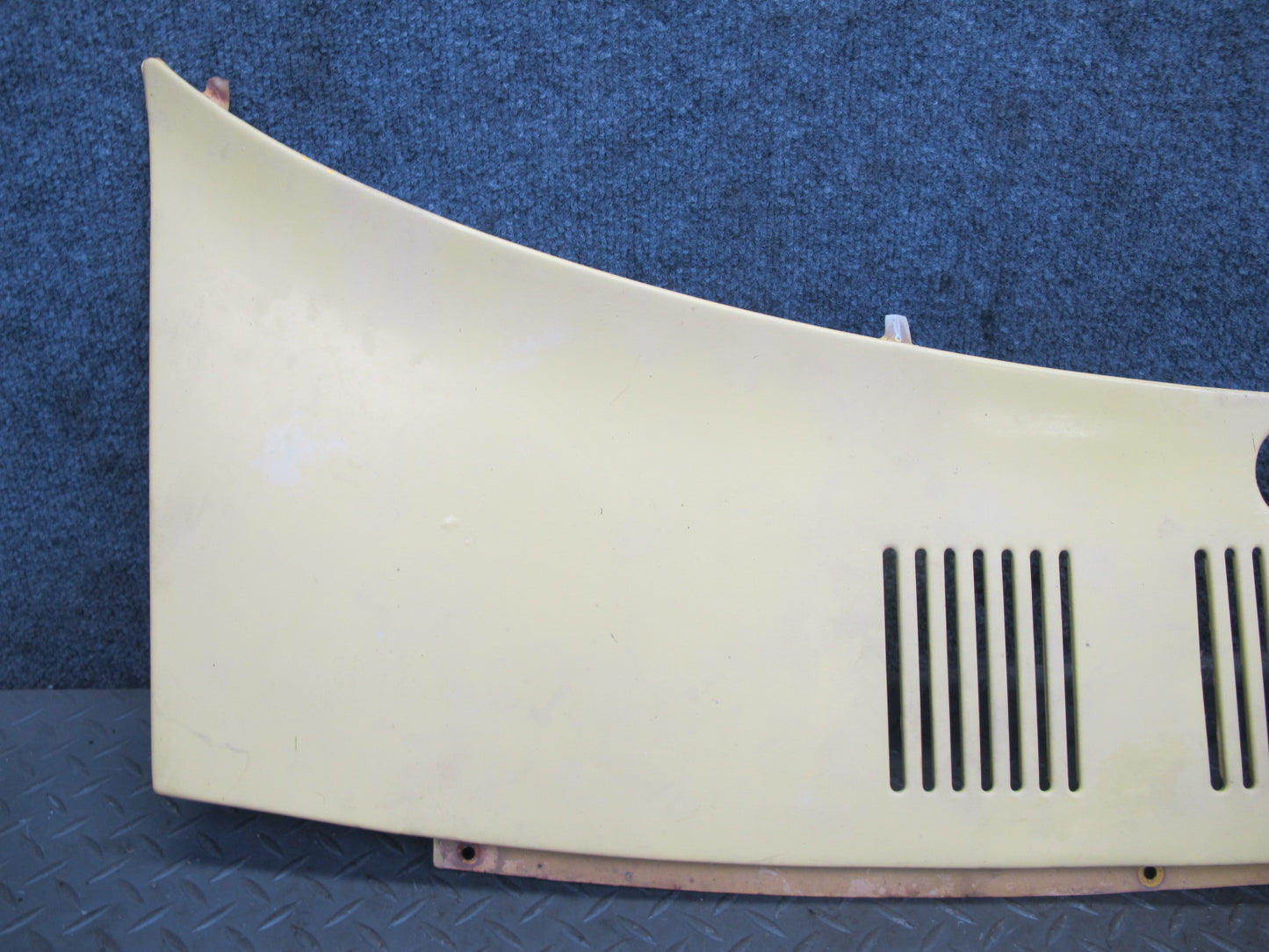 75-78 Datsun S30 280Z Front Hood Wiper Vent Cowl Trim Panel Yellow OEM