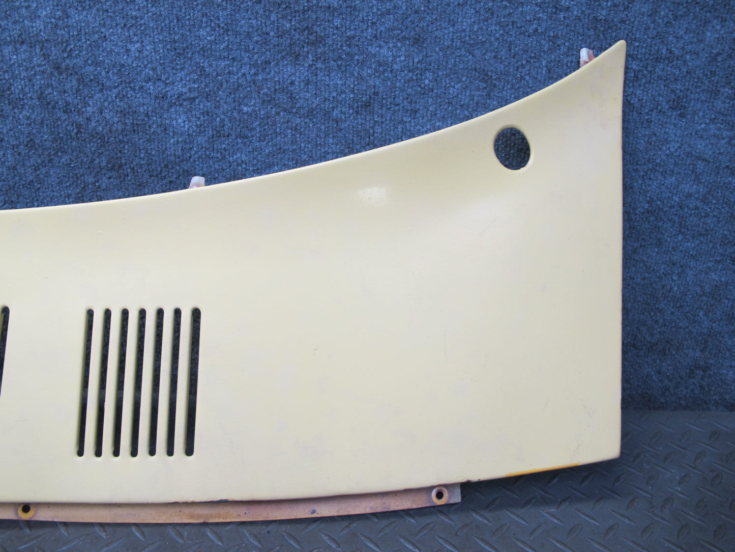 75-78 Datsun S30 280Z Front Hood Wiper Vent Cowl Trim Panel Yellow OEM