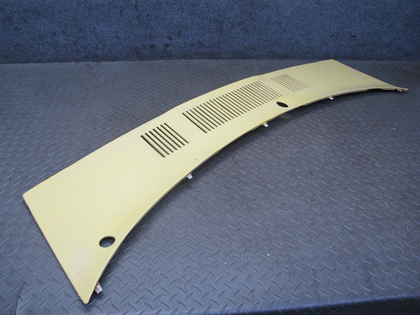 75-78 Datsun S30 280Z Front Hood Wiper Vent Cowl Trim Panel Yellow OEM