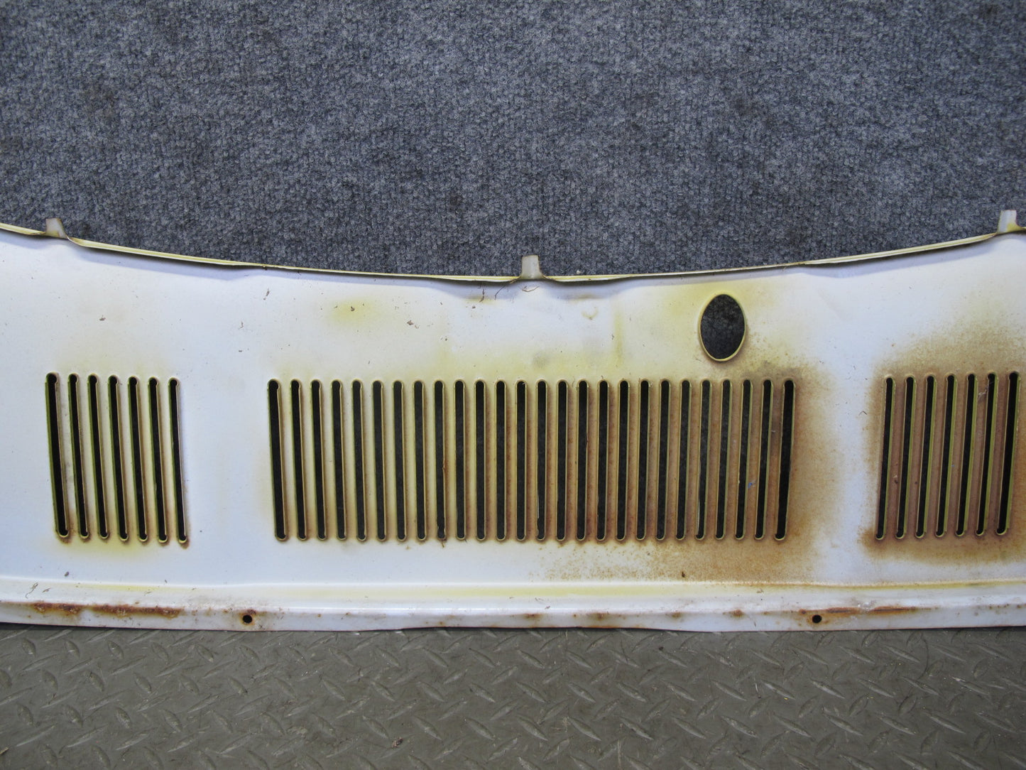 75-78 Datsun S30 280Z Front Hood Wiper Vent Cowl Trim Panel Yellow OEM