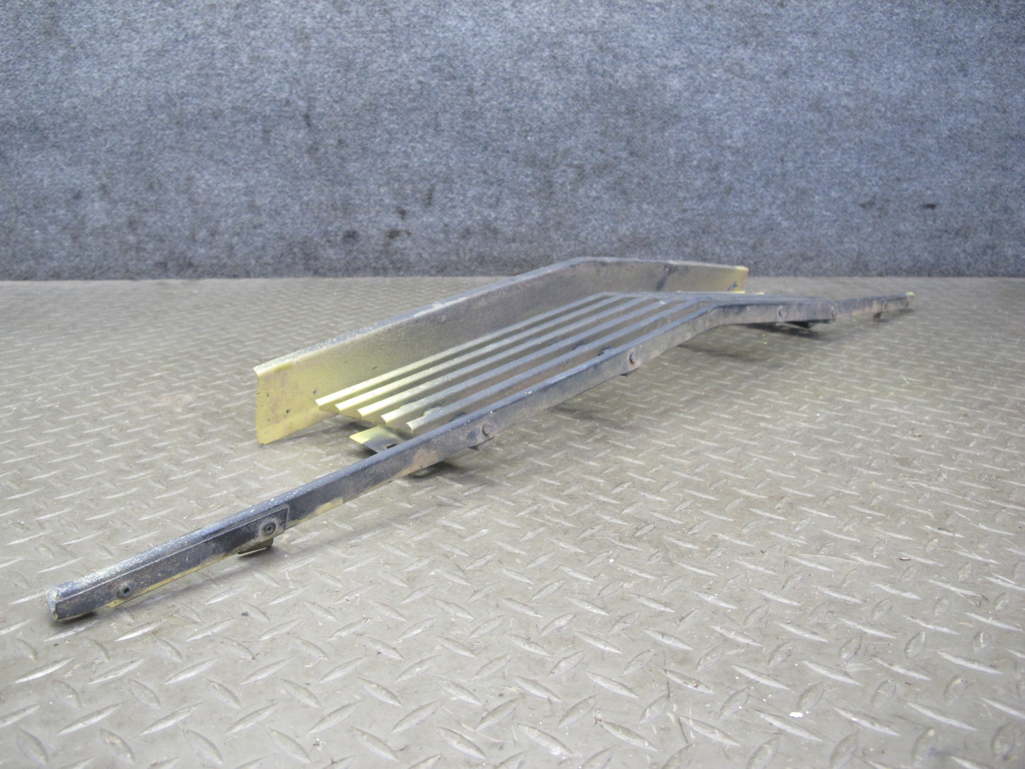 77-78 Datsun S30 280Z Front Bumper Upper Grille OEM