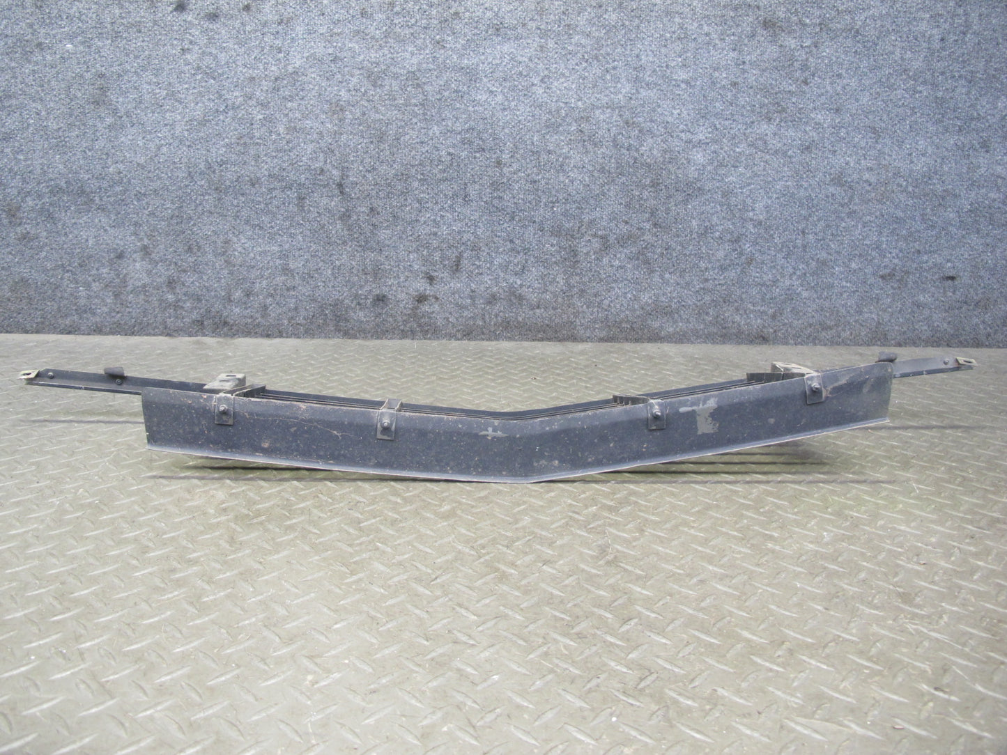 77-78 Datsun S30 280Z Front Bumper Upper Grille OEM