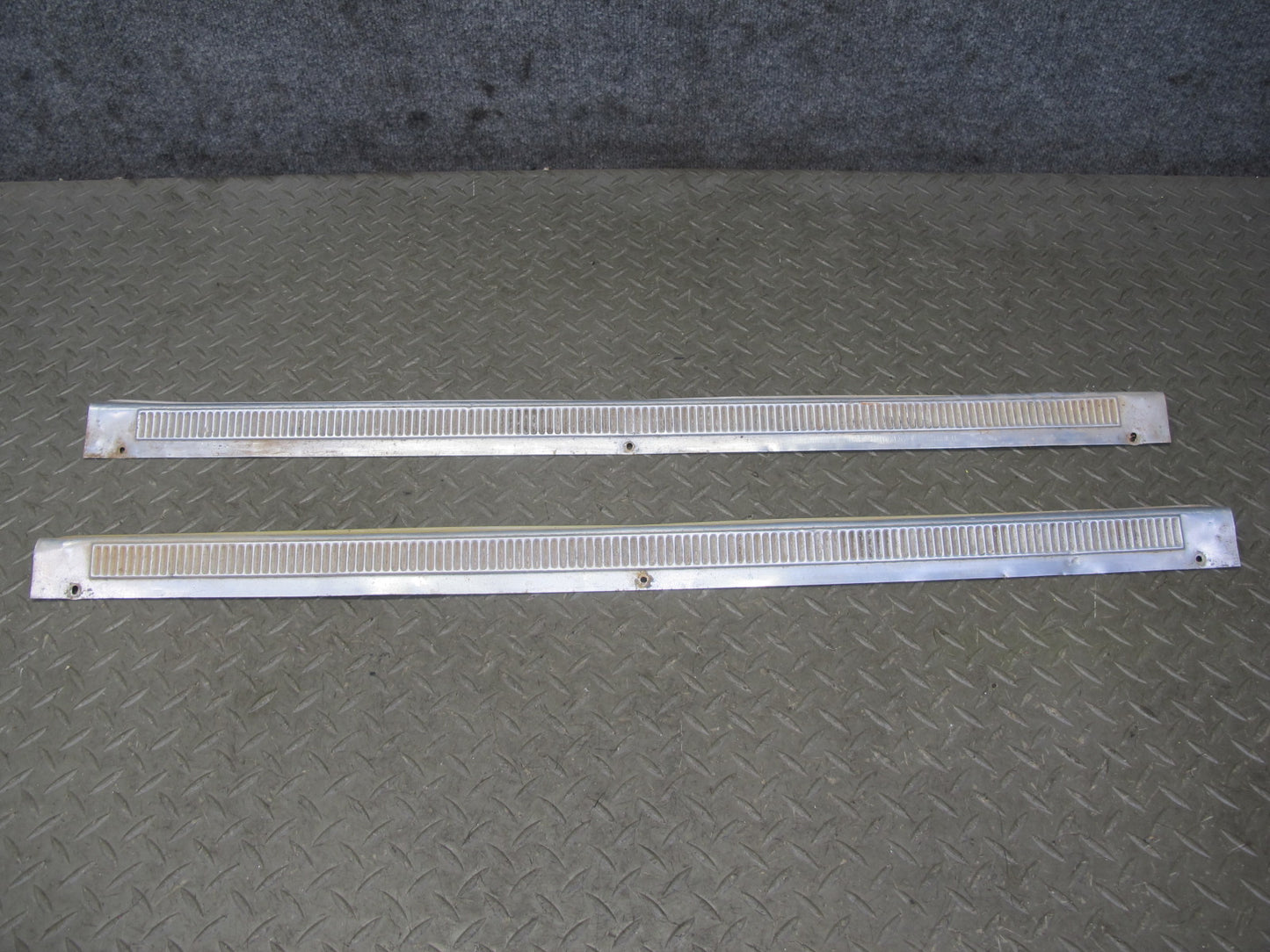 75-78 Datsun S30 280Z 2+2 Set of 2 Left & Right Door Sill Scuff Plate OEM
