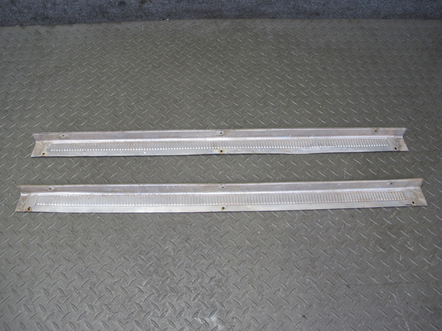 75-78 Datsun S30 280Z 2+2 Set of 2 Left & Right Door Sill Scuff Plate OEM