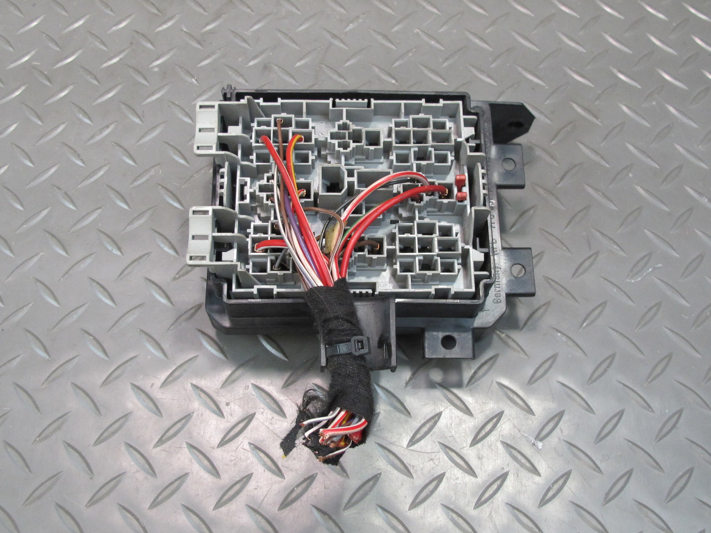 2011-2018 Porsche Cayenne 958 Left Under Dash Cabin Fuse Relay Box 7P0937149