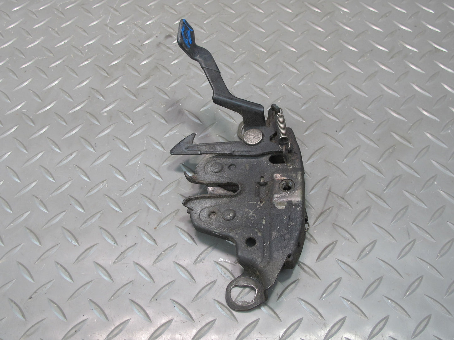 90-96 Nissan Z32 300ZX Coupe Front Hood Lock Latch w Release Cable Set OEM