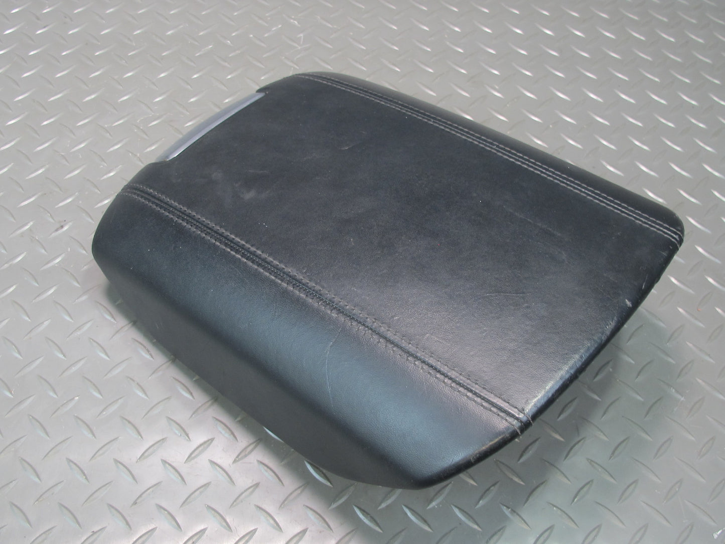 2011-2018 Porsche Cayenne 958 Center Console Lid Armrest Cover Leather Black