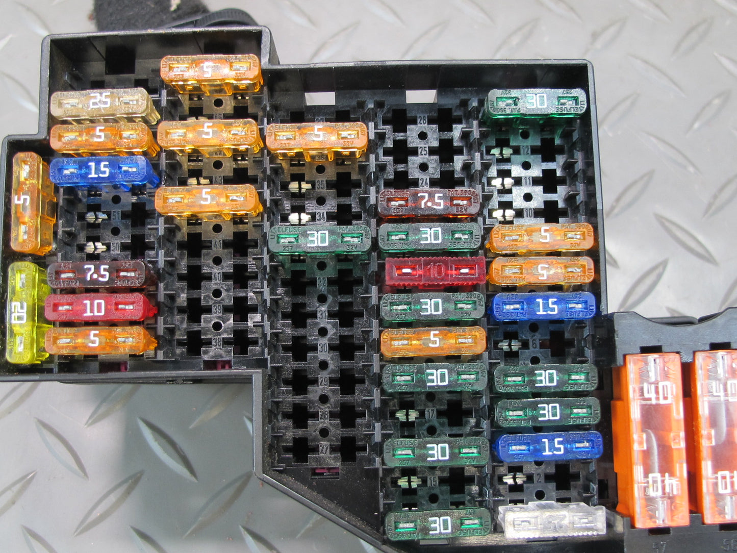 2011-2018 Porsche Cayenne 958 Left Side Dash Fuse Relay Junction Box Module