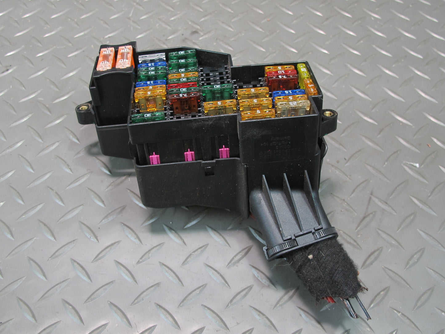 2011-2018 Porsche Cayenne 958 Left Side Dash Fuse Relay Junction Box Module