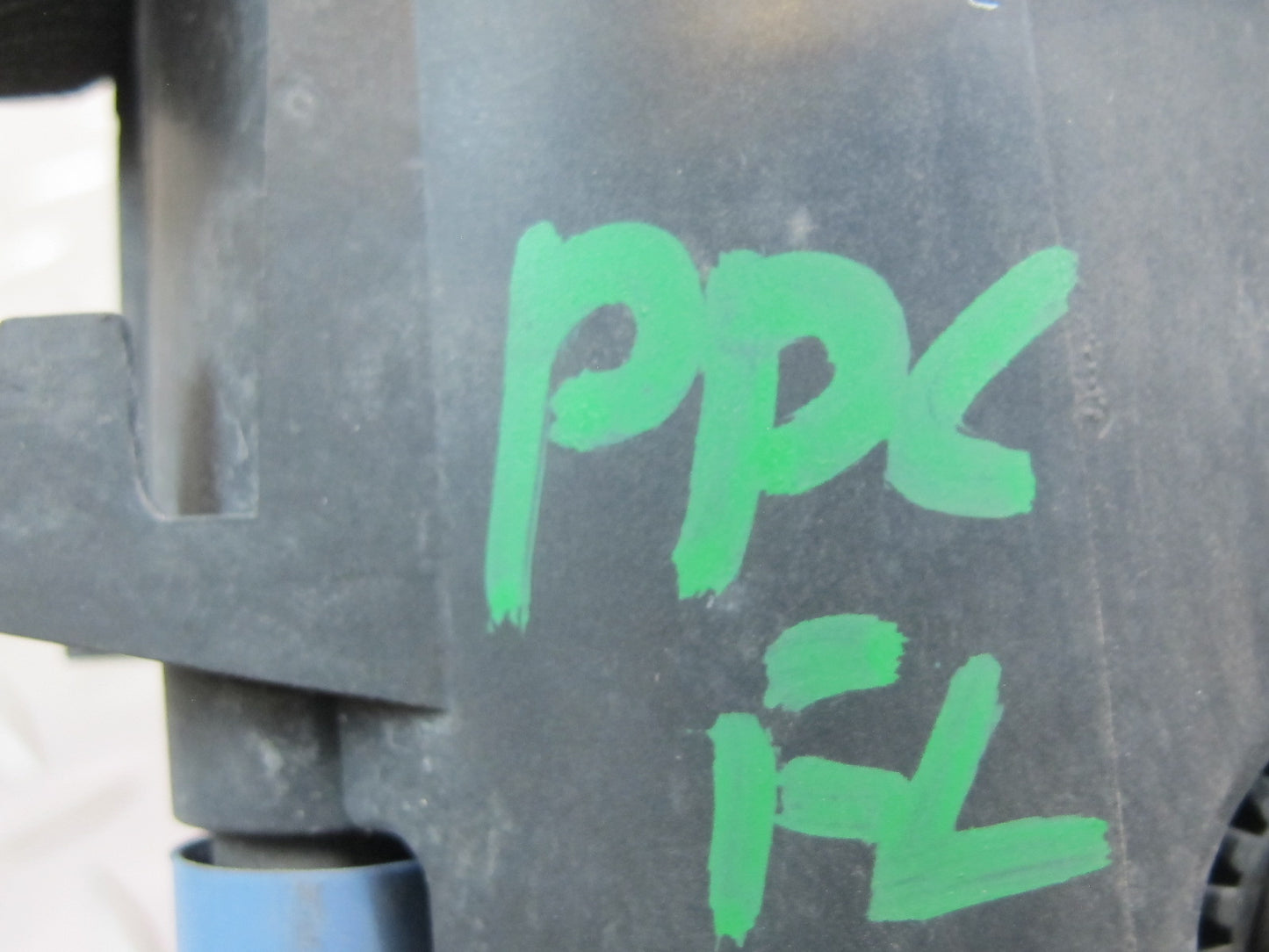 2011-2014 Porsche Cayenne 958 Front Left Driver Side Fog Light Lamp 7L5941699B