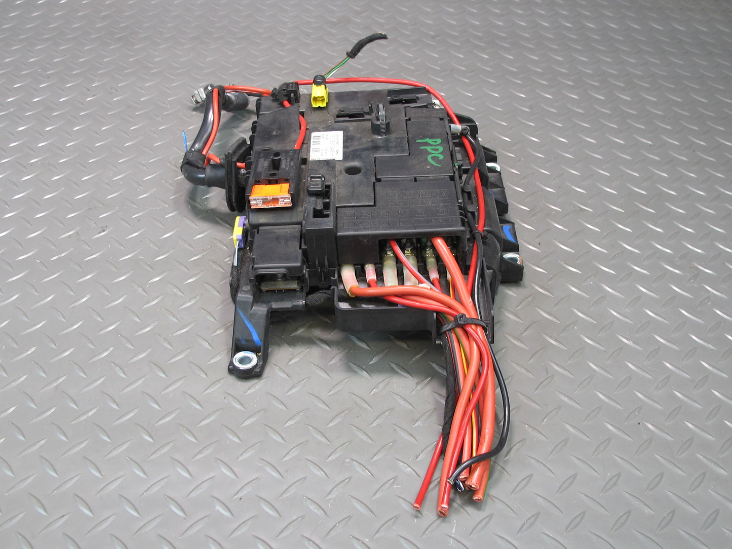 2011-2018 Porsche Cayenne 958 Power Distribution Fuse Relay Junction Box