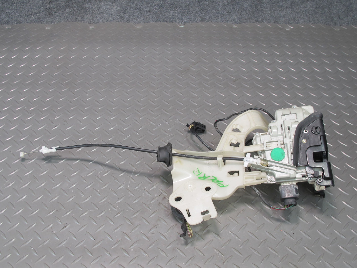 2011-2018 Porsche Cayenne 958 Rear Right Passenger Side Door Latch Lock Actuator