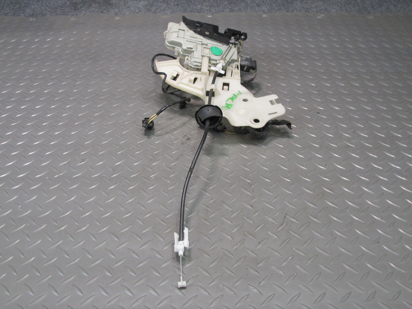 2011-2018 Porsche Cayenne 958 Rear Right Passenger Side Door Latch Lock Actuator