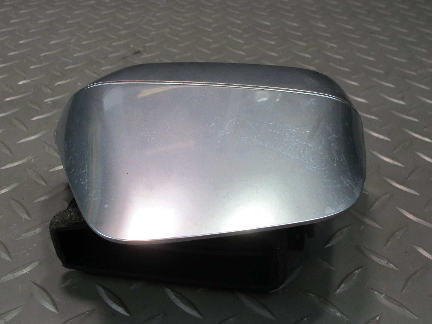 2011-2018 Porsche Cayenne 958 Rear Left Side Center A/C Heater Air Vent Grille