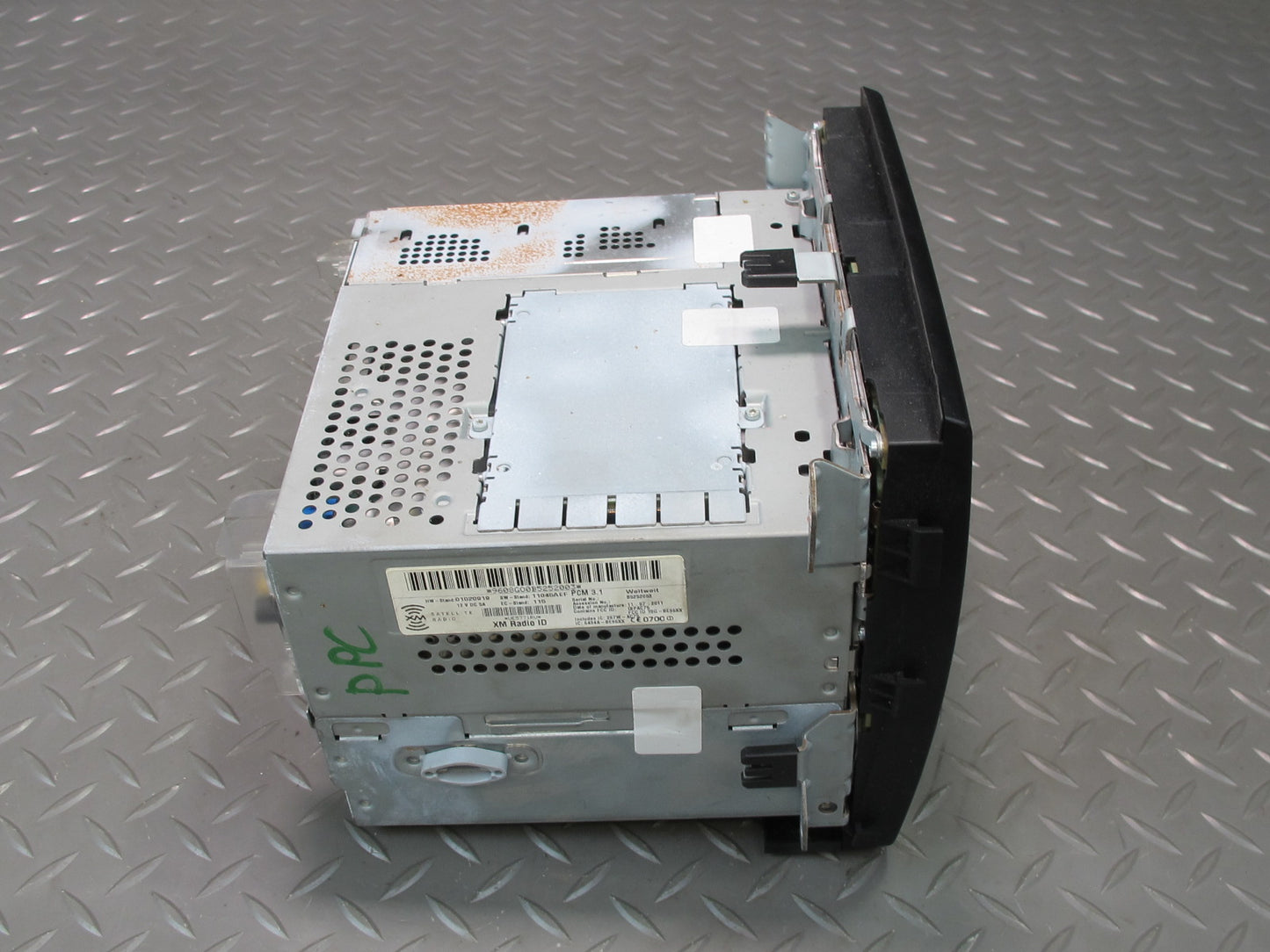 2012 Porsche Cayenne 958 CD Radio Receiver Navi Display Screen Monitor Head Unit