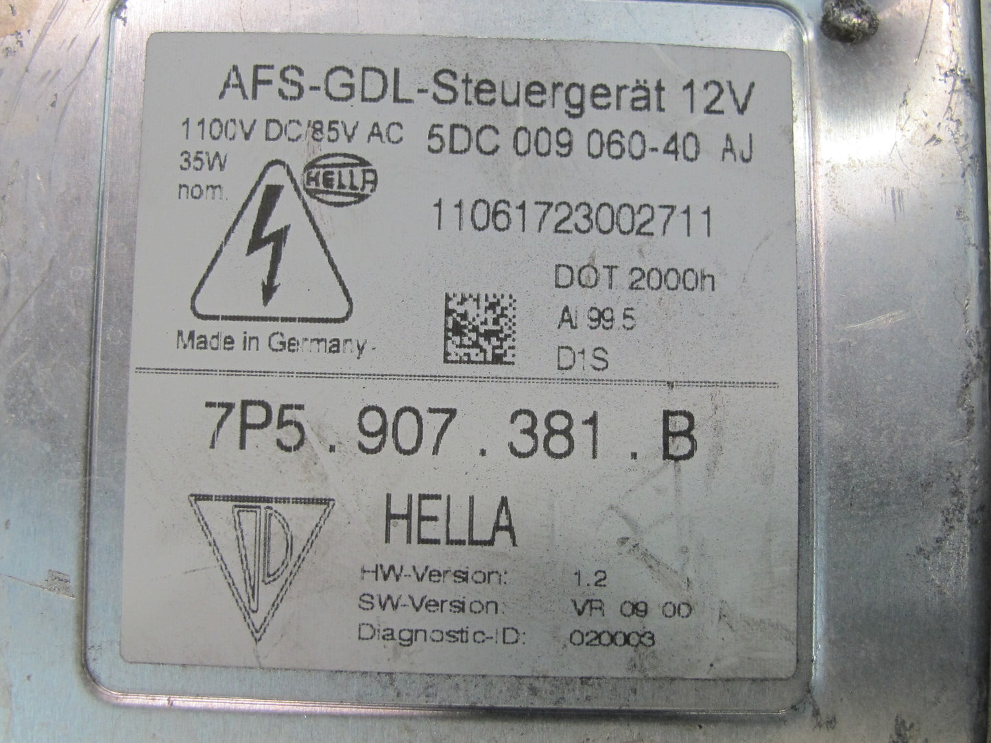 2011-2014 Porsche Cayenne 958 Front Right AFS Xenon Headlight Module Ballast