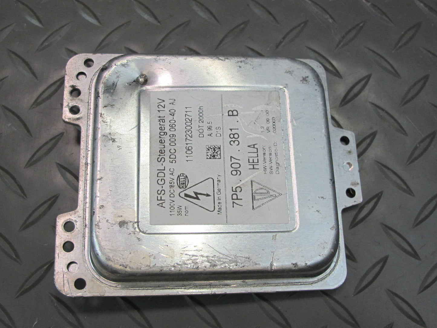 2011-2014 Porsche Cayenne 958 Front Right AFS Xenon Headlight Module Ballast