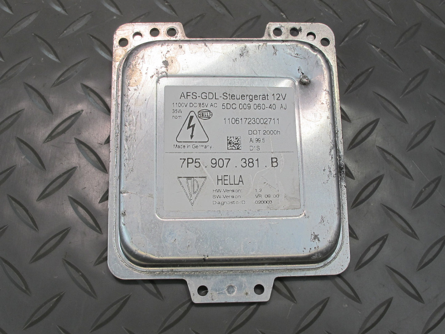 2011-2014 Porsche Cayenne 958 Front Right AFS Xenon Headlight Module Ballast