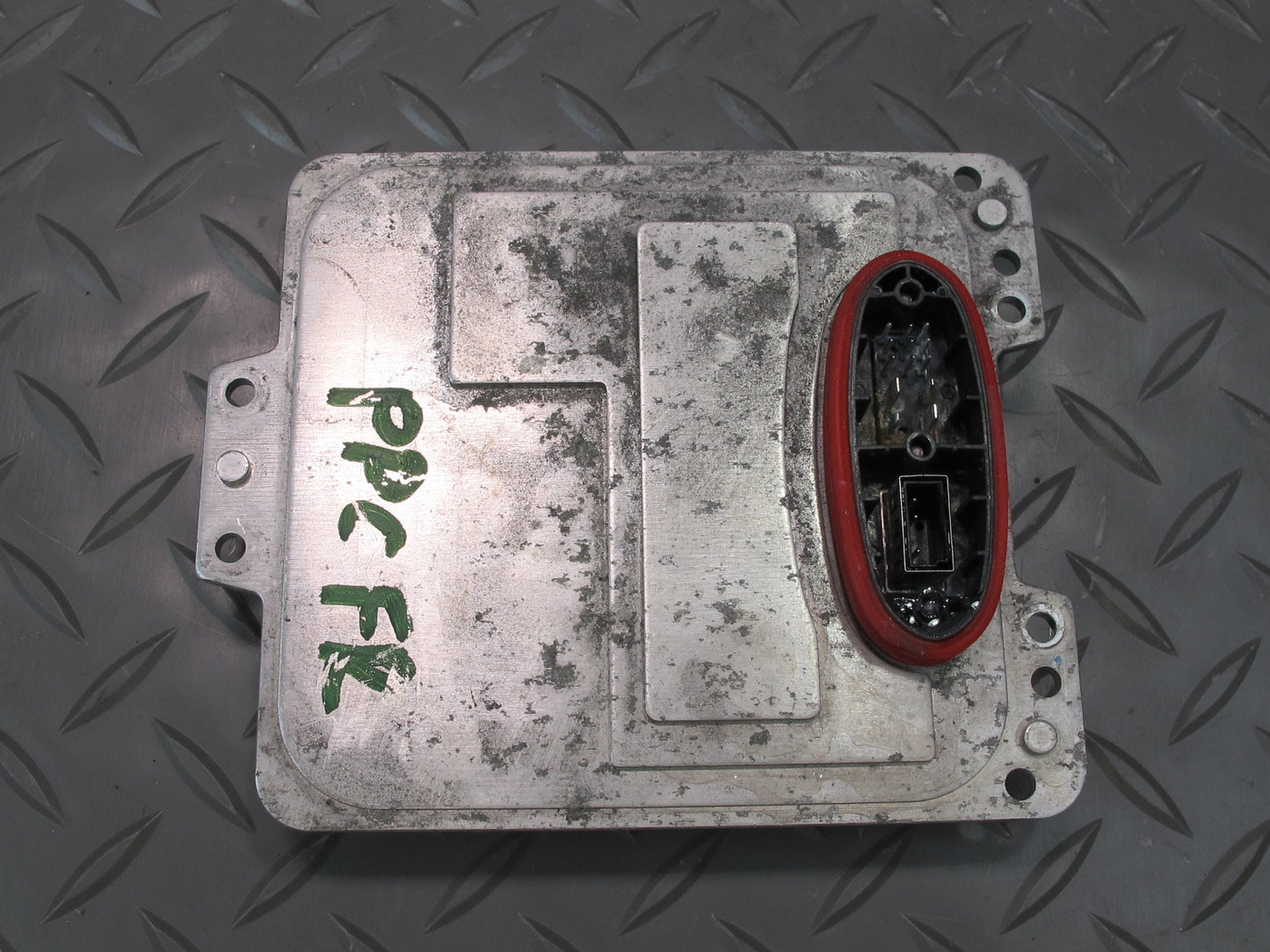 2011-2014 Porsche Cayenne 958 Front Right AFS Xenon Headlight Module Ballast